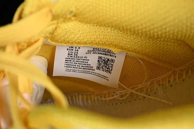 All Categories Nk SB Dunk Series Nk SB Dunk Low Low-top sneakers Cost-effective version Nk Dunk Low Twist "Vivid Sulfur" lemon yellow variant style SB low-top casual sneakers DZ2794-100
